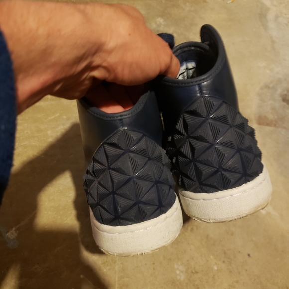 Jordan instigaters - Picture 3 of 3